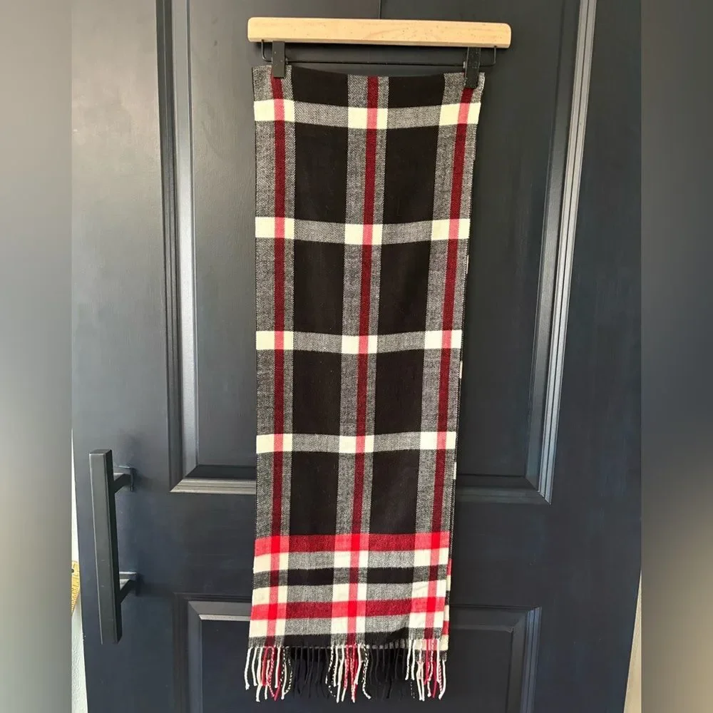 Cashmere Plaid Scarf Made in Scotland Fringe Black Red White